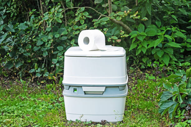 Best Portable toilet rental cost  in Niles, MI