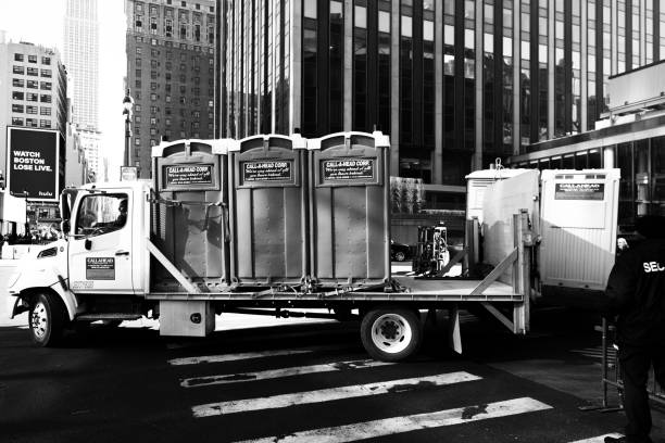 Porta potty delivery and setup in Niles, MI